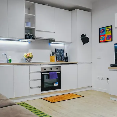 Stunning In With Wifi Apartment